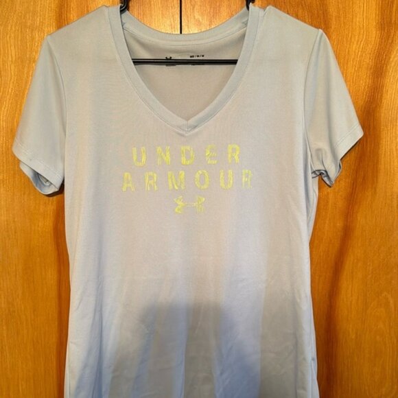 Under Armour top, like new! - Picture 1 of 2